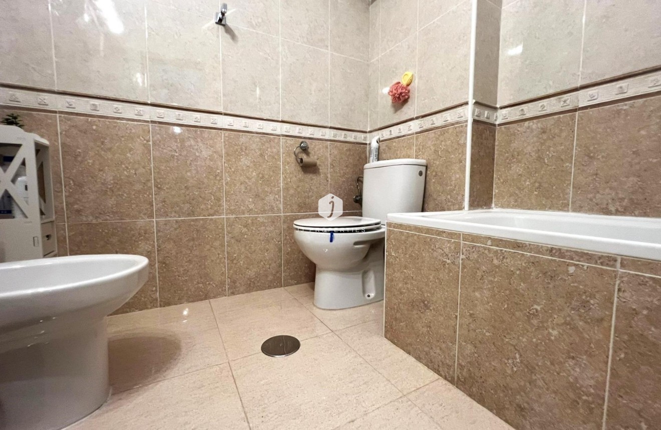 Z drugiej ręki - Mieszkanie w bloku -
Orihuela Costa - Lomas De Cabo Roig-los Dolses