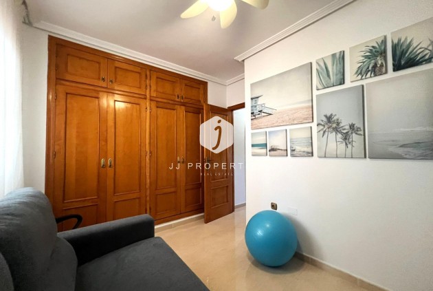 Z drugiej ręki - Mieszkanie w bloku -
Orihuela Costa - Lomas De Cabo Roig-los Dolses