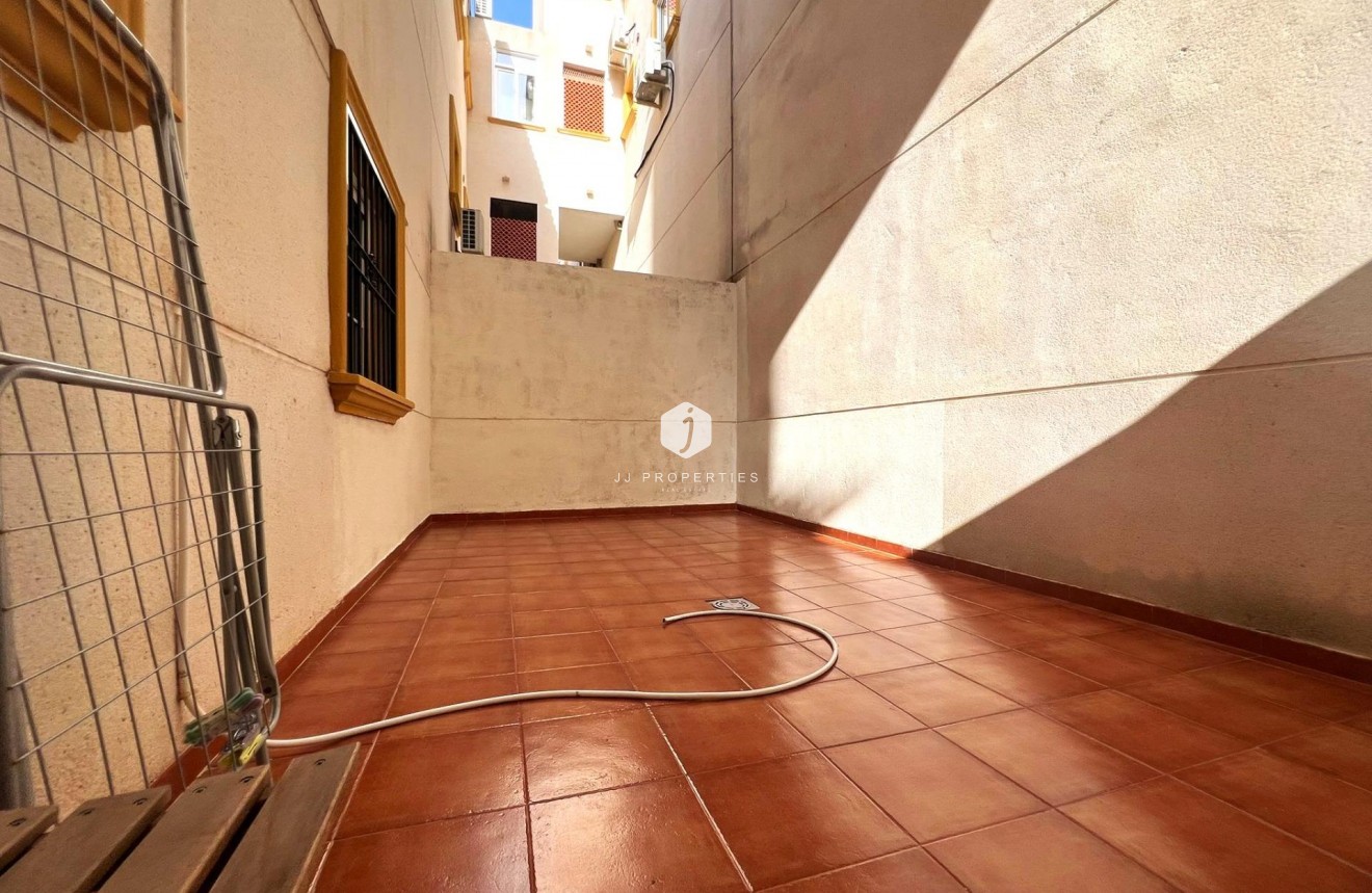 Z drugiej ręki - Mieszkanie w bloku -
Orihuela Costa - Lomas De Cabo Roig-los Dolses