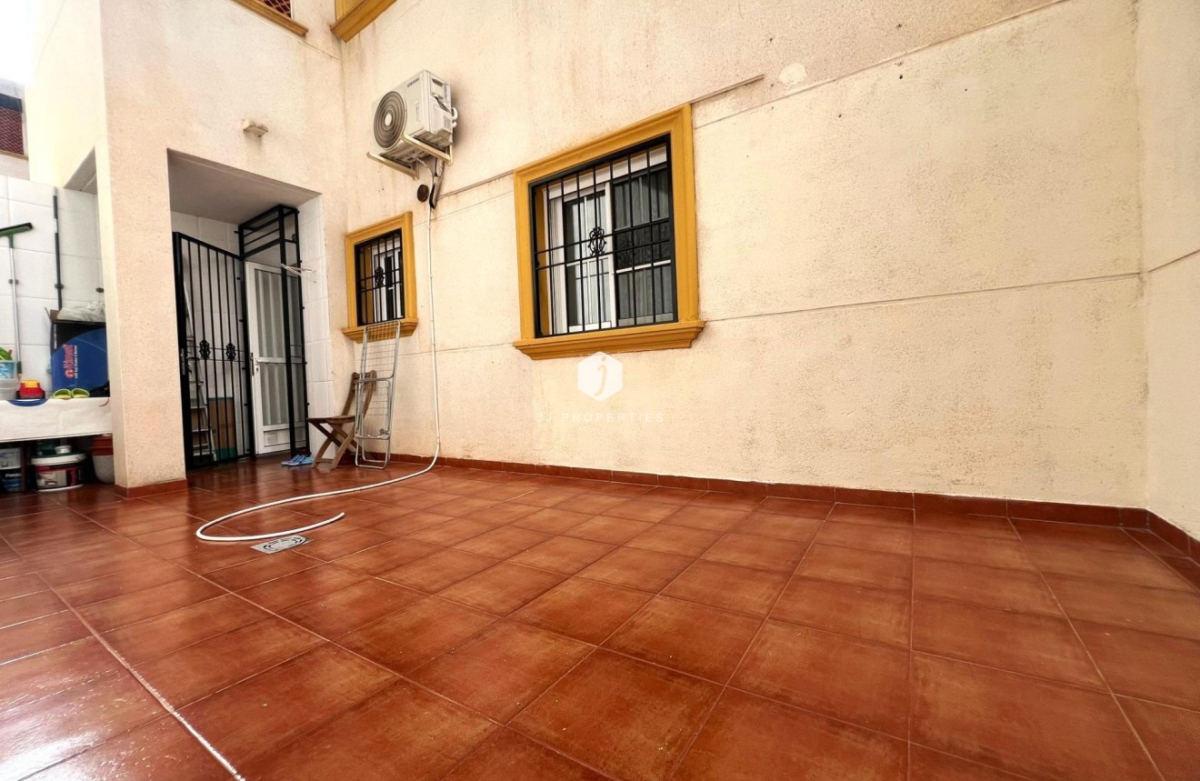 Z drugiej ręki - Mieszkanie w bloku -
Orihuela Costa - Lomas De Cabo Roig-los Dolses