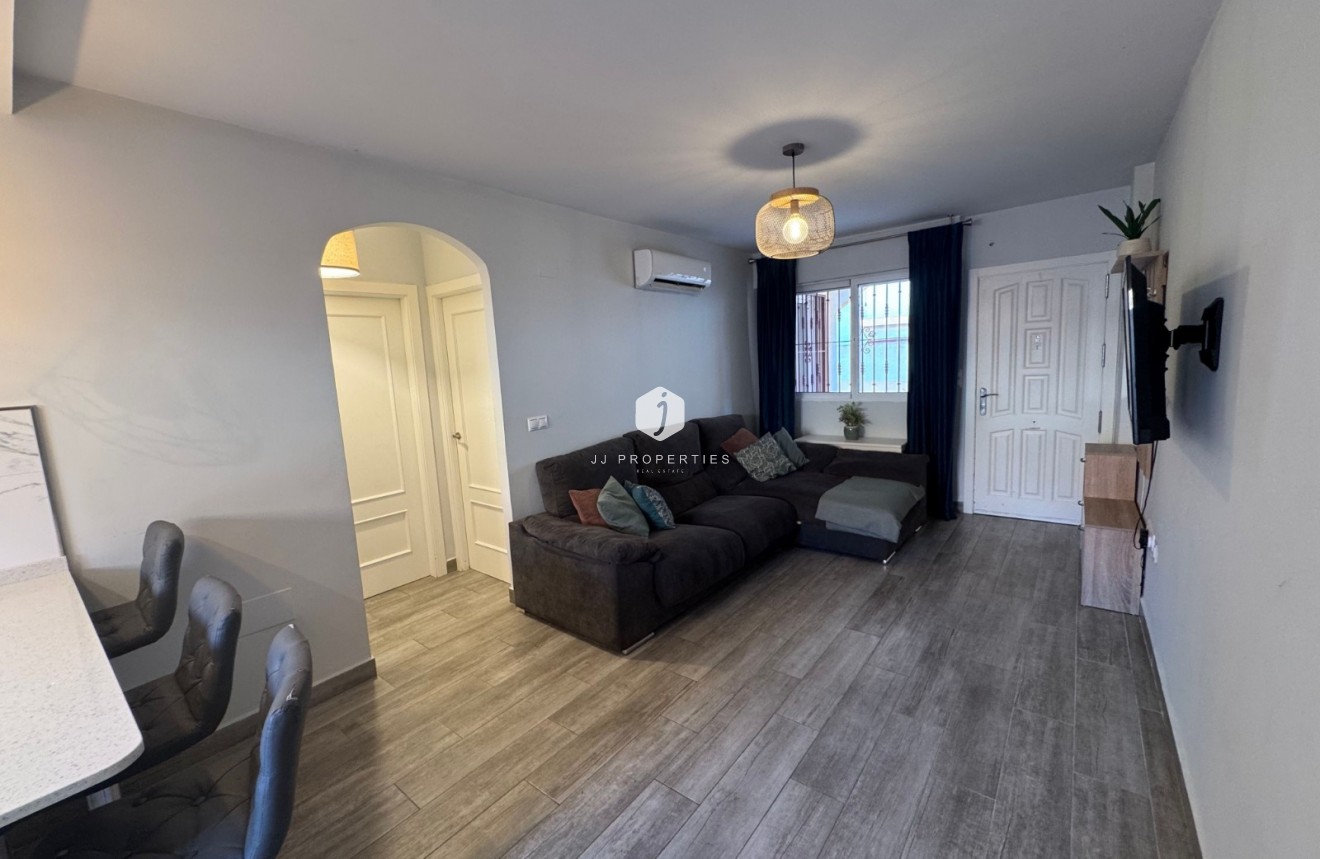 Tweedehands - Appartement / flat -
La Zenia - Costa Blanca