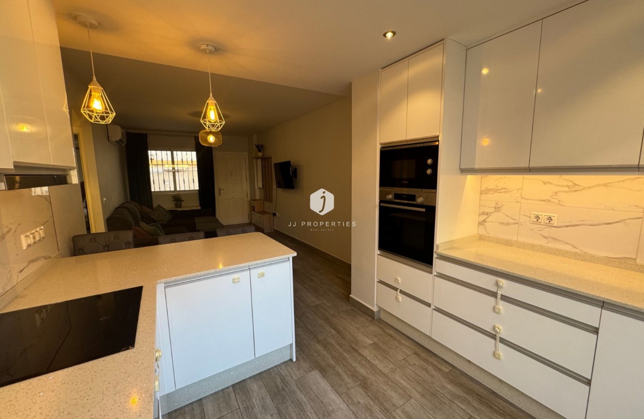 Tweedehands - Appartement / flat -
La Zenia - Costa Blanca