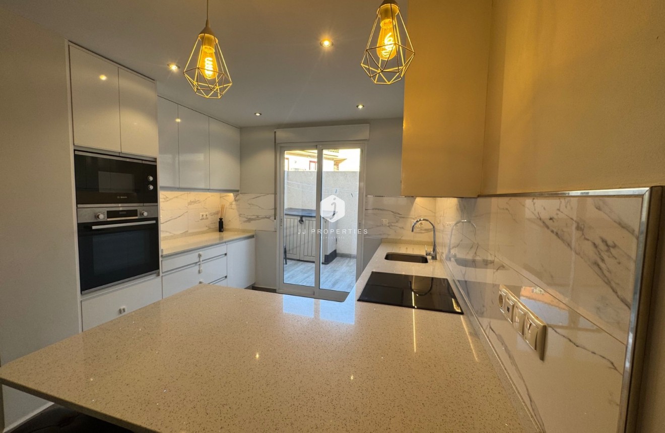 Tweedehands - Appartement / flat -
La Zenia - Costa Blanca