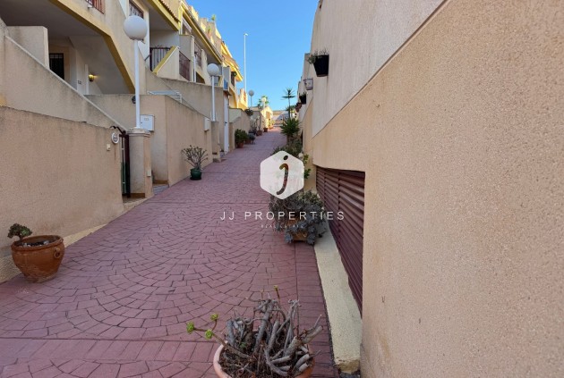 Tweedehands - Appartement / flat -
La Zenia - Costa Blanca