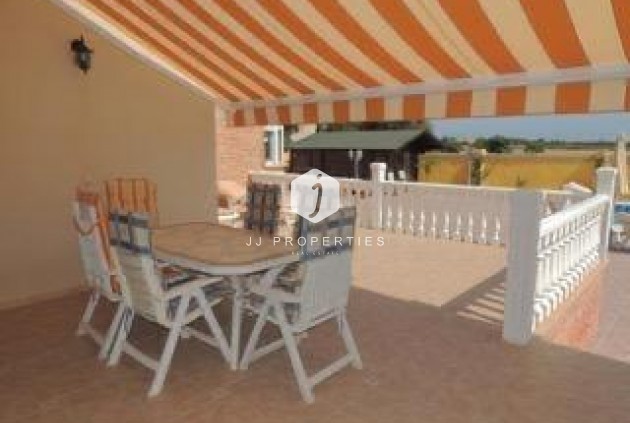 Resale - Villa -
Catral