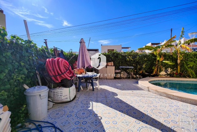 Tweedehands - Chalet -
San Miguel de Salinas - Inland