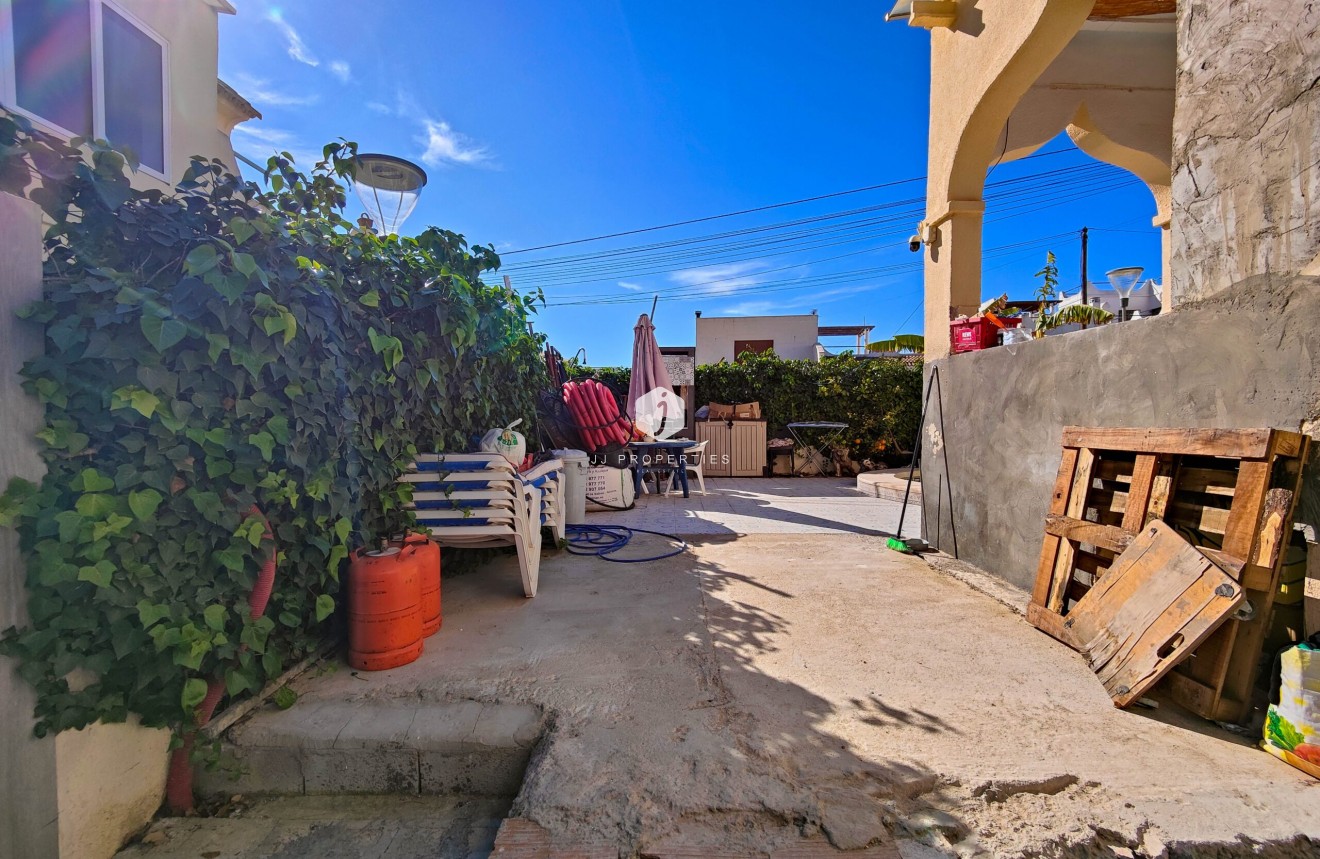 Tweedehands - Chalet -
San Miguel de Salinas - Inland