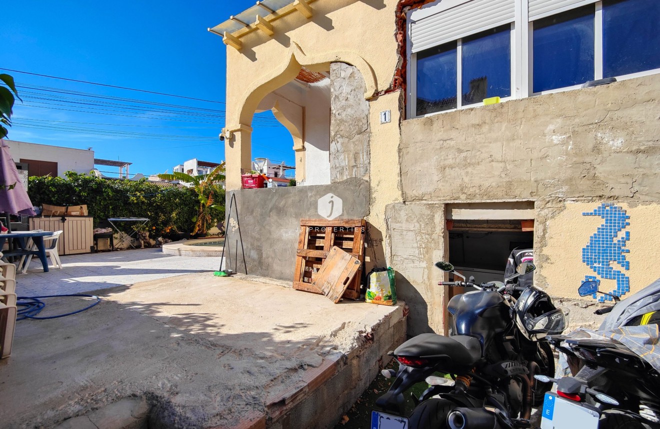 Tweedehands - Chalet -
San Miguel de Salinas - Inland