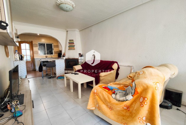 Tweedehands - Chalet -
San Miguel de Salinas - Inland