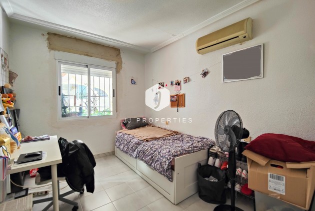 Tweedehands - Chalet -
San Miguel de Salinas - Inland