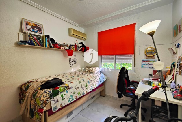 Tweedehands - Chalet -
San Miguel de Salinas - Inland