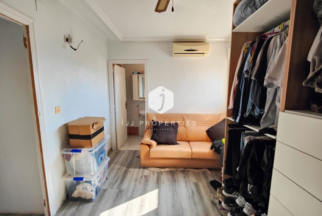 Tweedehands - Chalet -
San Miguel de Salinas - Inland