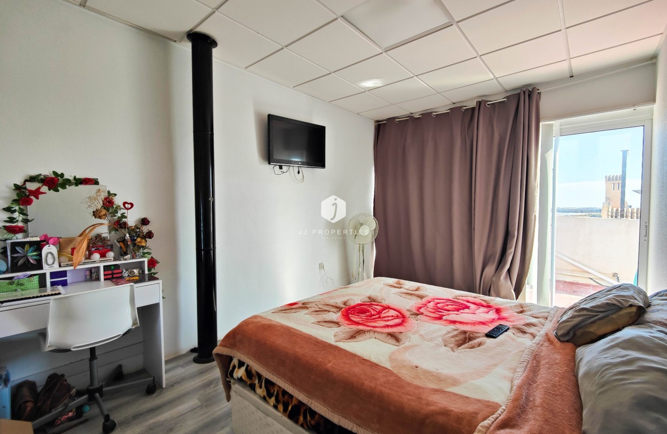 Tweedehands - Chalet -
San Miguel de Salinas - Inland