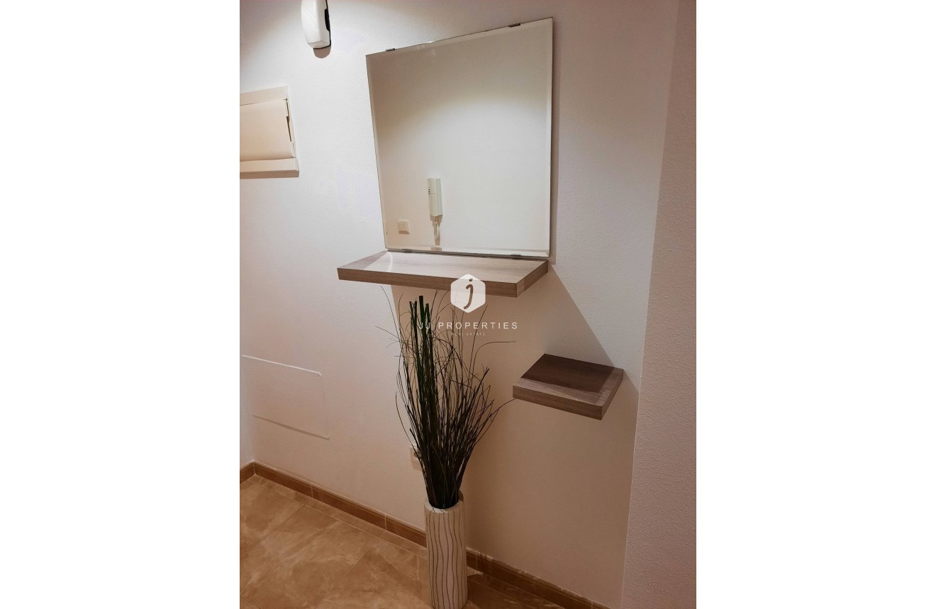 Tweedehands - Appartement / flat -
Almoradí - Colegio Canales Y Martinez