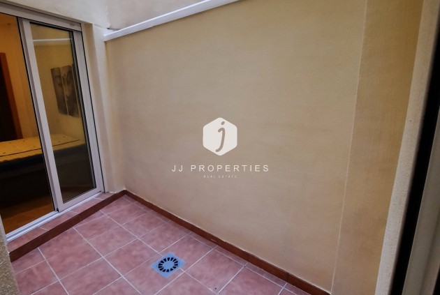 Tweedehands - Appartement / flat -
Almoradí - Colegio Canales Y Martinez