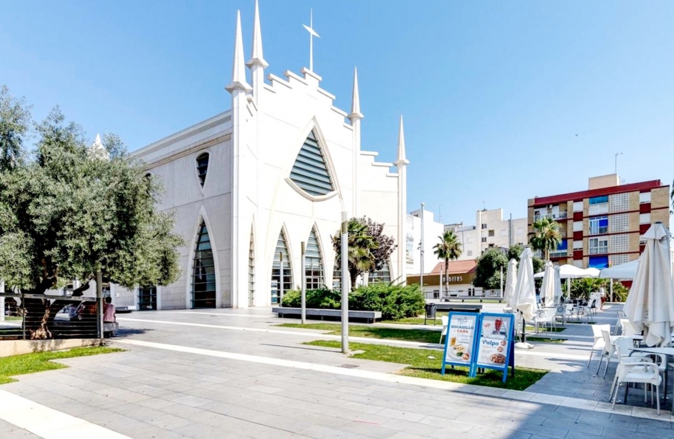 Tweedehands - Penthouse -
Torrevieja - Costa Blanca