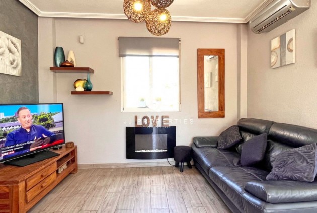 Tweedehands - Villa -
Orihuela Costa - Costa Blanca