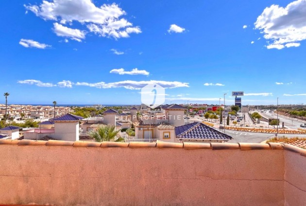 Tweedehands - Villa -
Orihuela Costa - Costa Blanca