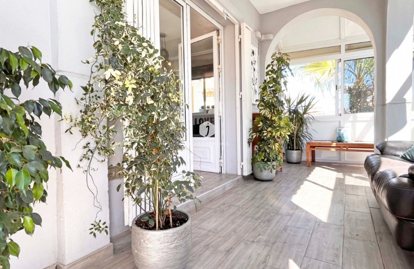 Tweedehands - Villa -
Orihuela Costa - Costa Blanca