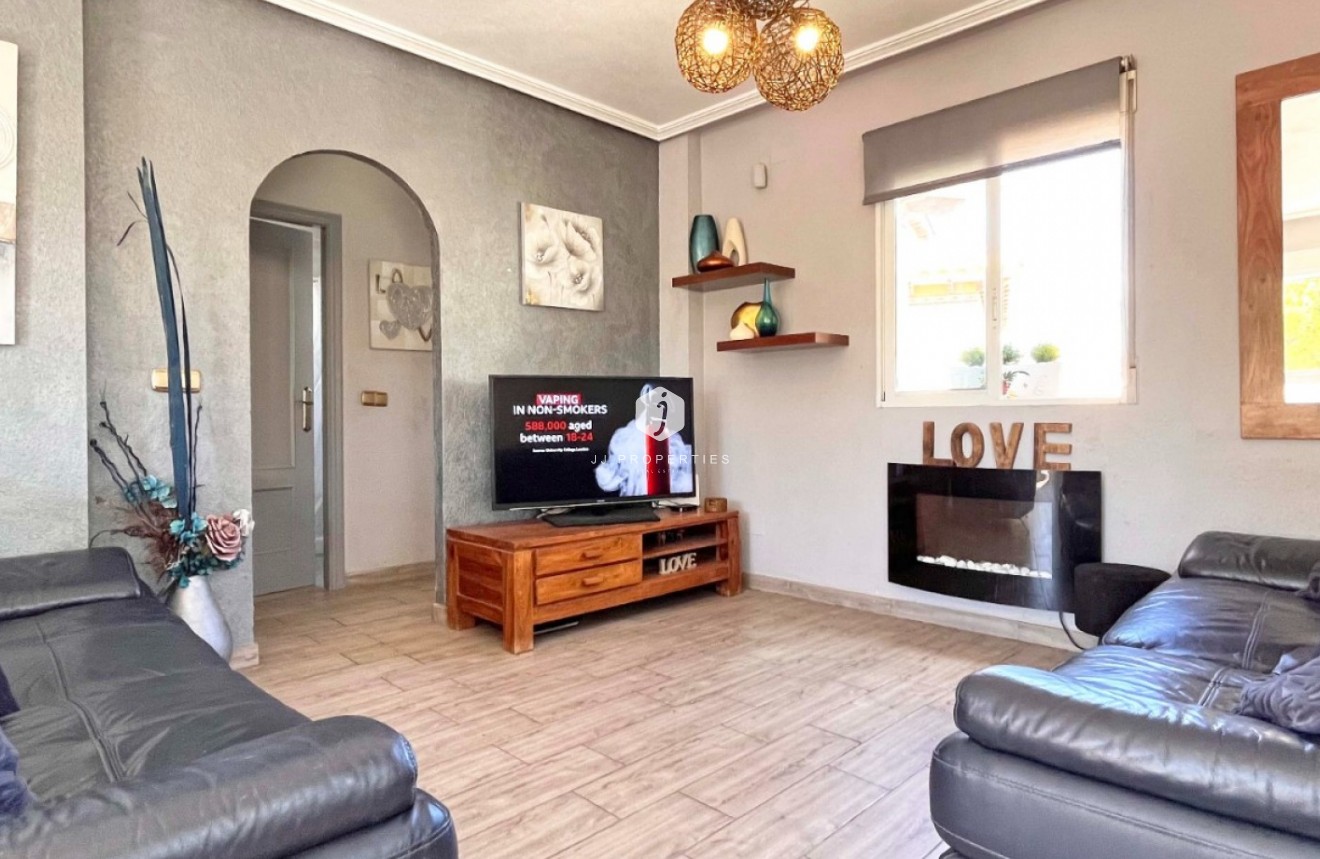 Tweedehands - Villa -
Orihuela Costa - Costa Blanca