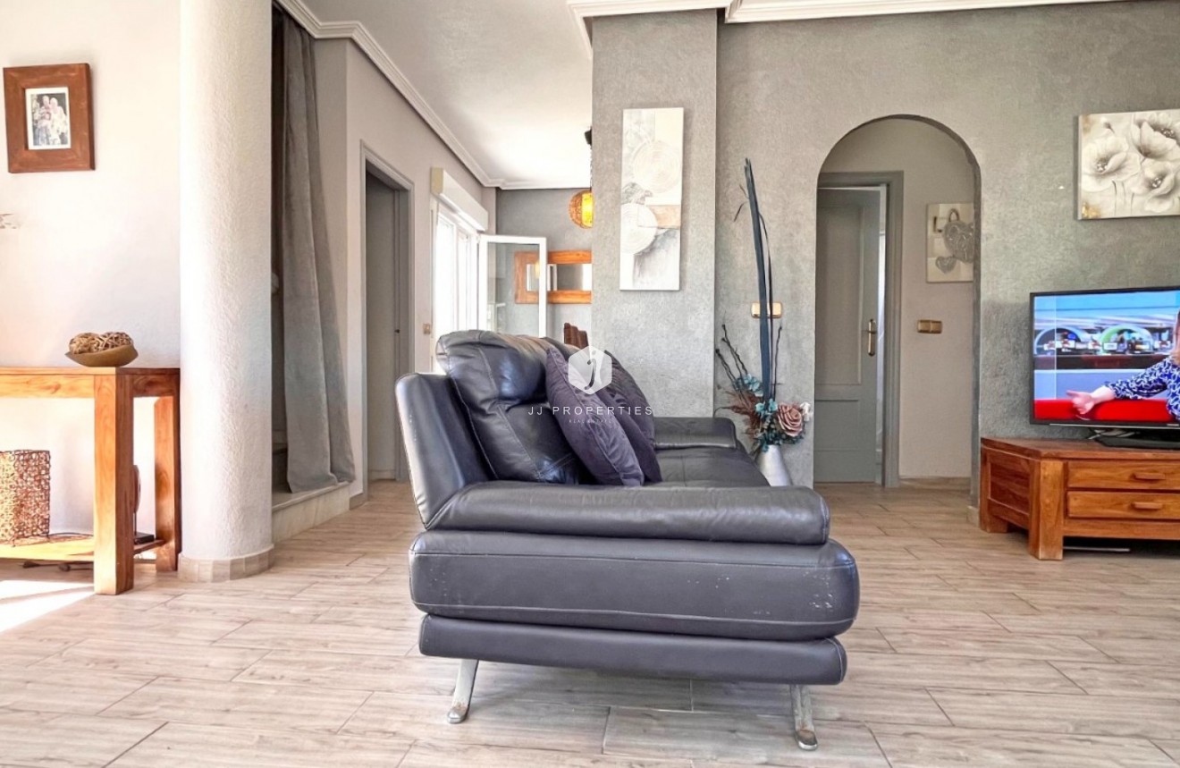 Tweedehands - Villa -
Orihuela Costa - Costa Blanca