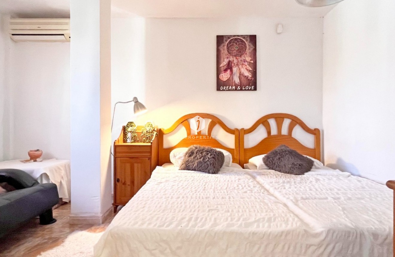 Tweedehands - Villa -
Orihuela Costa - Costa Blanca