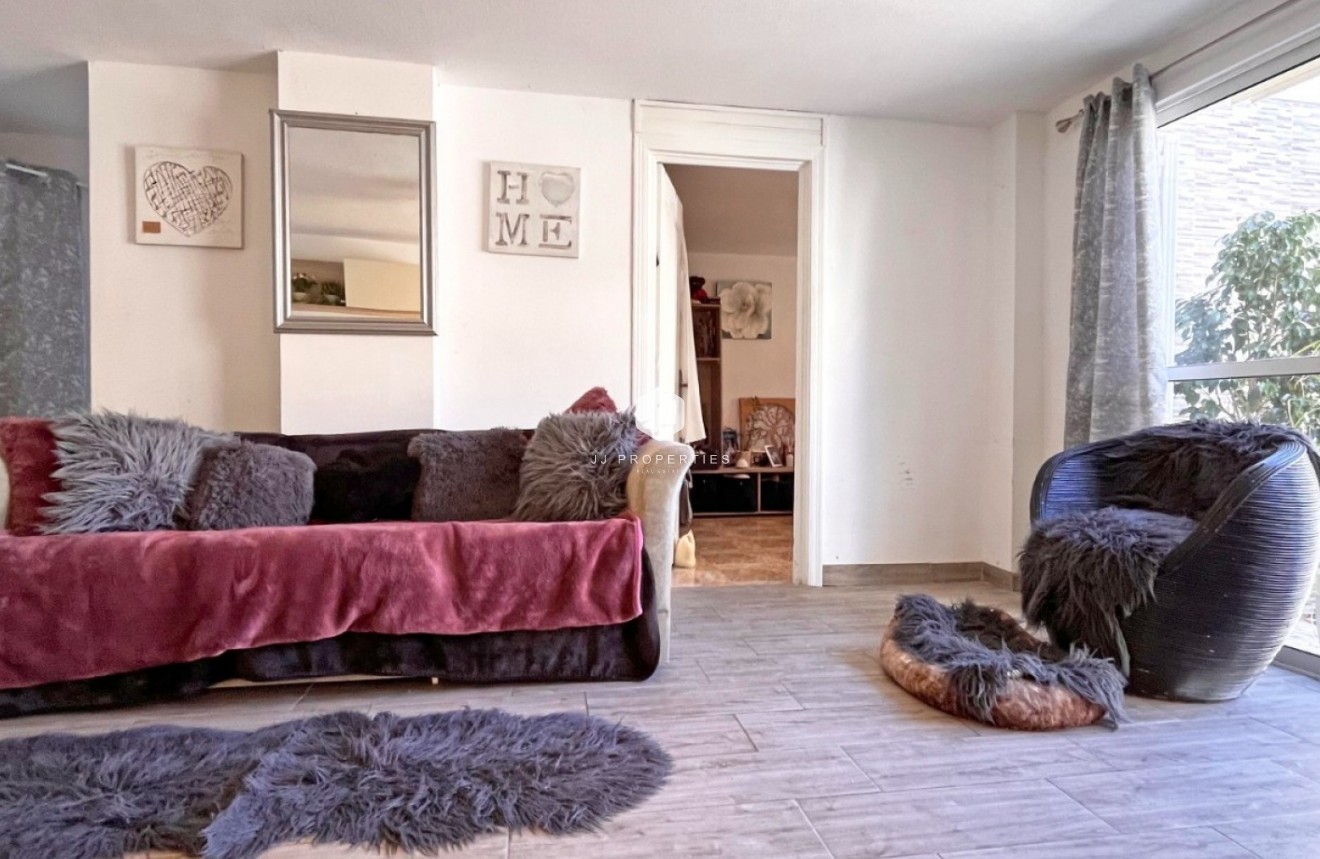 Tweedehands - Villa -
Orihuela Costa - Costa Blanca