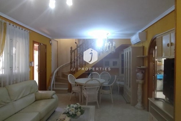 Tweedehands - Chalet -
Torrevieja - AGUAS NUEVAS 25