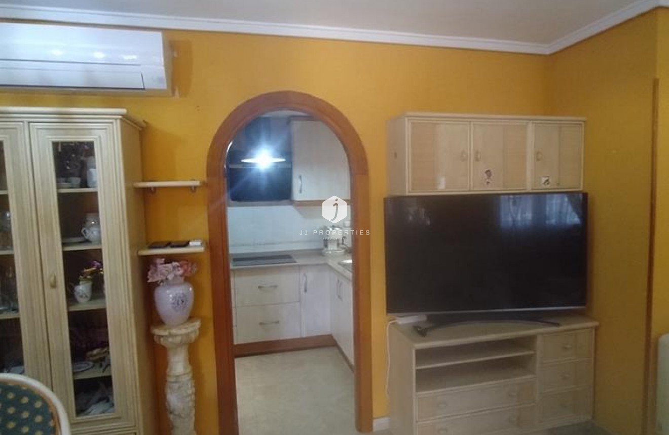 Tweedehands - Chalet -
Torrevieja - AGUAS NUEVAS 25