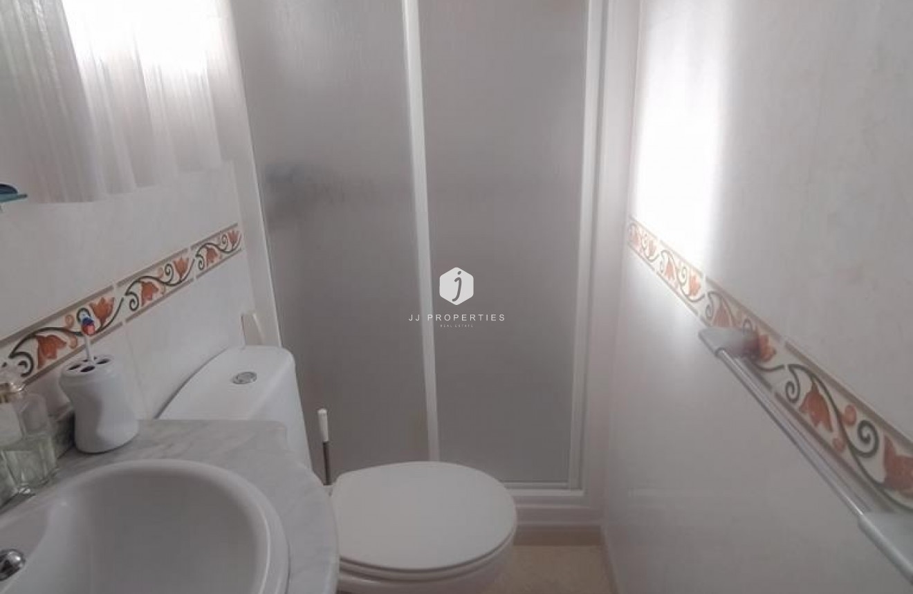 Tweedehands - Chalet -
Torrevieja - AGUAS NUEVAS 25