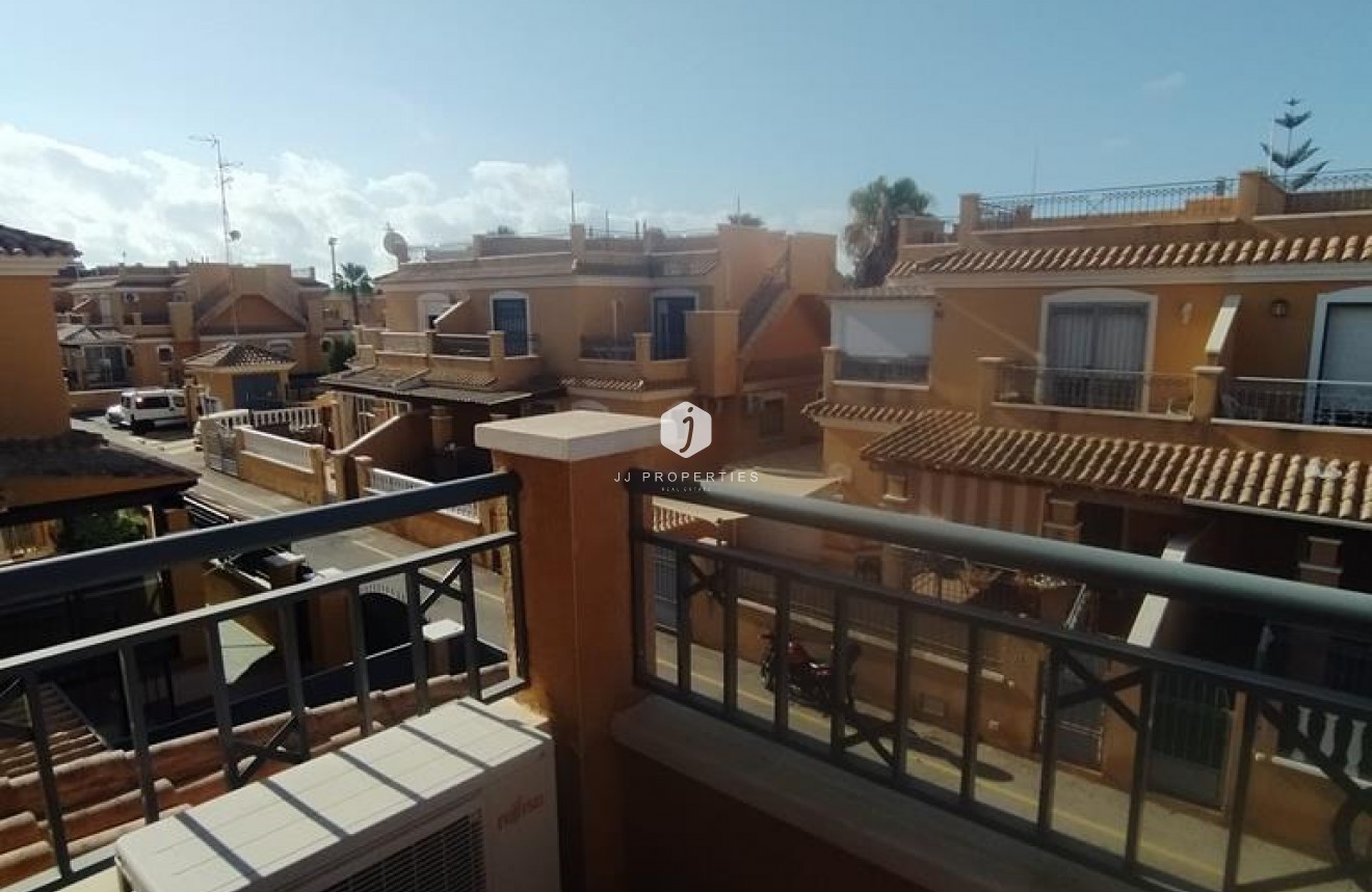 Tweedehands - Chalet -
Torrevieja - AGUAS NUEVAS 25
