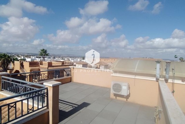 Tweedehands - Chalet -
Torrevieja - AGUAS NUEVAS 25