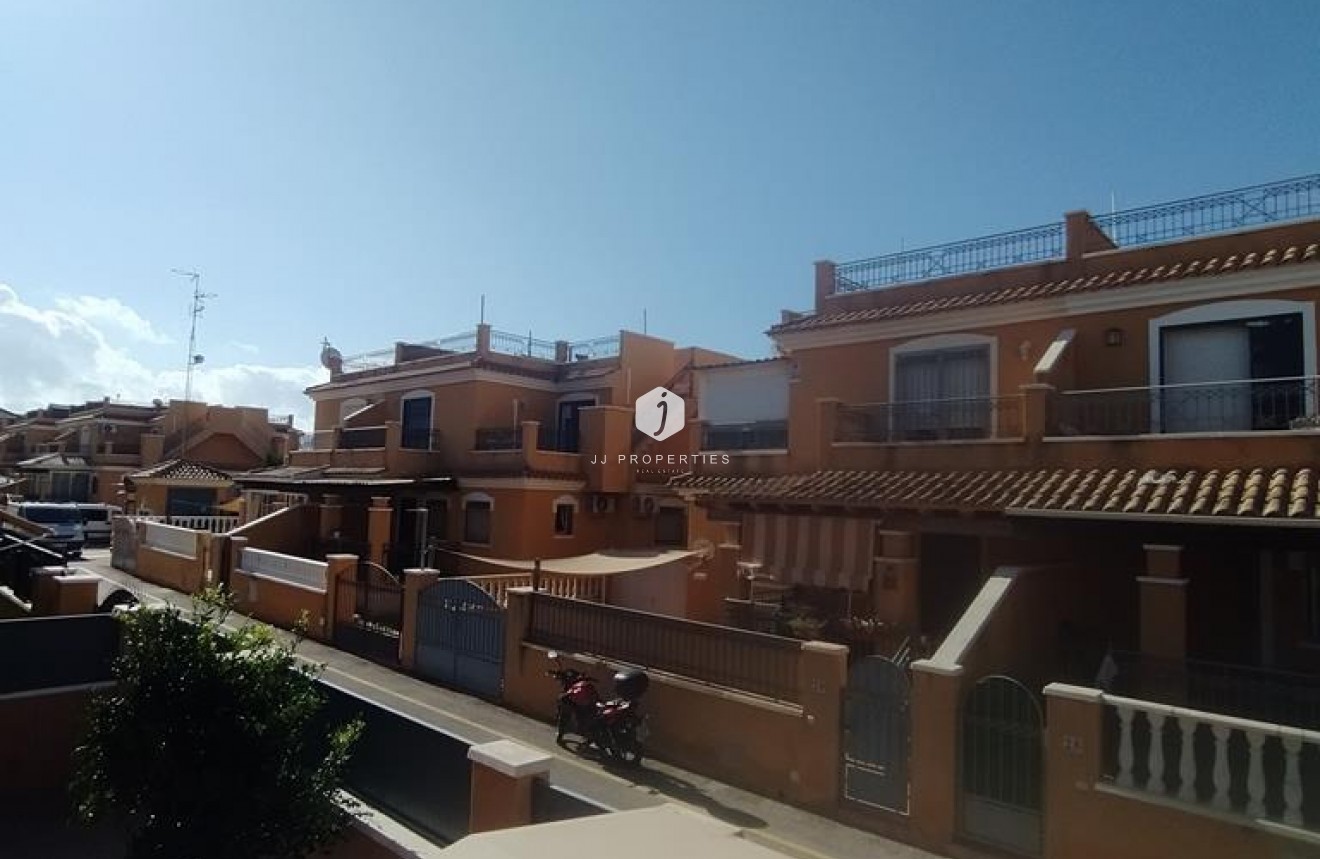 Tweedehands - Chalet -
Torrevieja - AGUAS NUEVAS 25