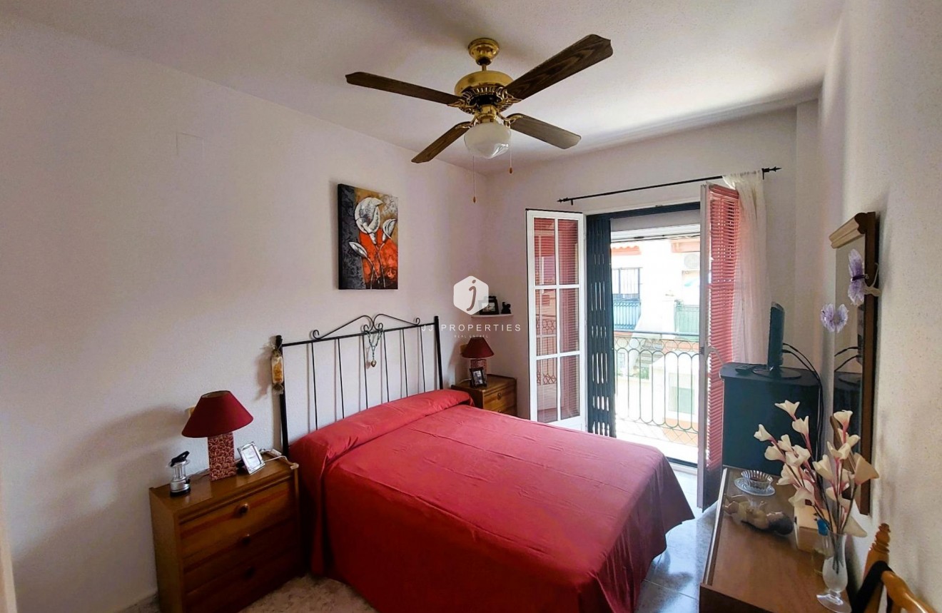 Tweedehands - Bungalow -
Orihuela Costa - Costa Blanca