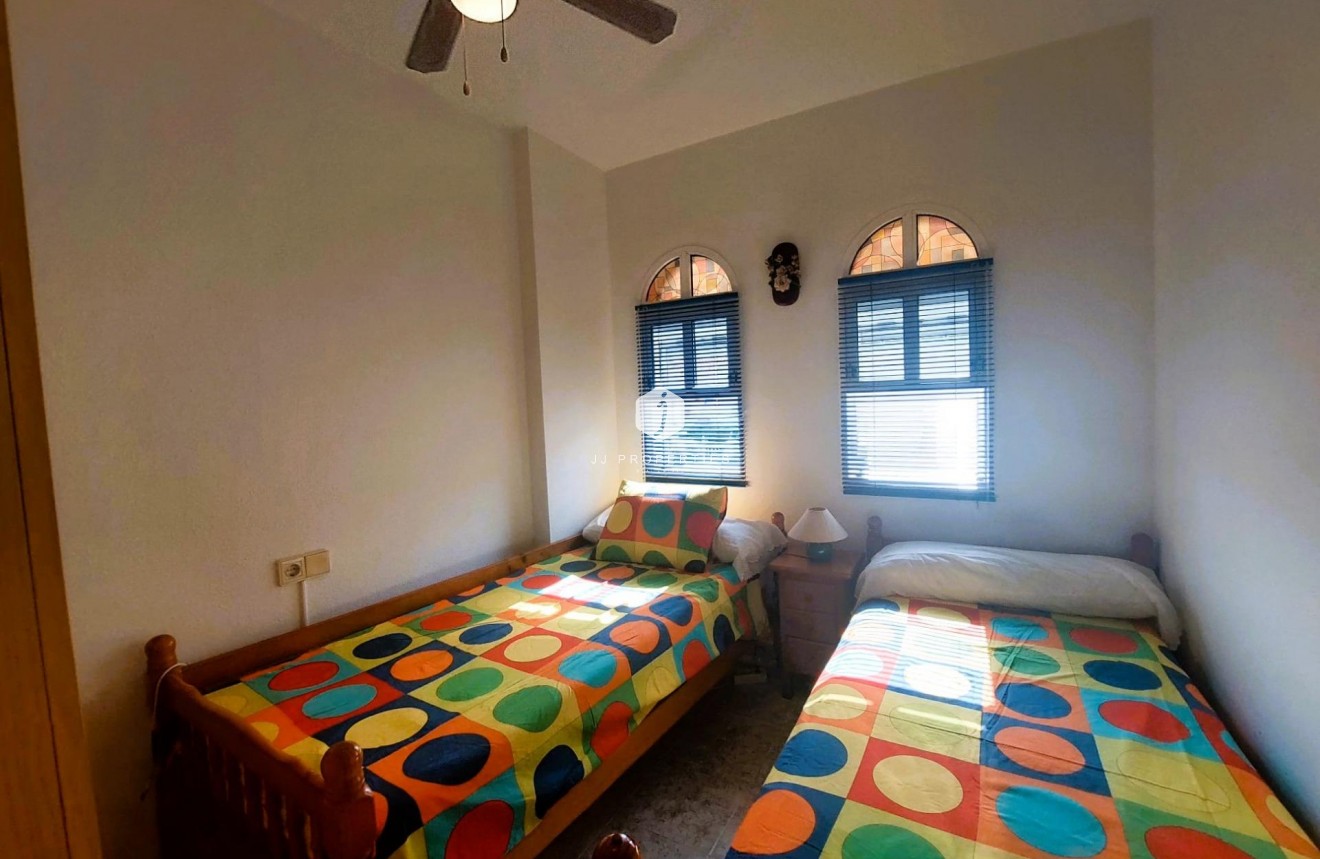 Tweedehands - Bungalow -
Orihuela Costa - Costa Blanca