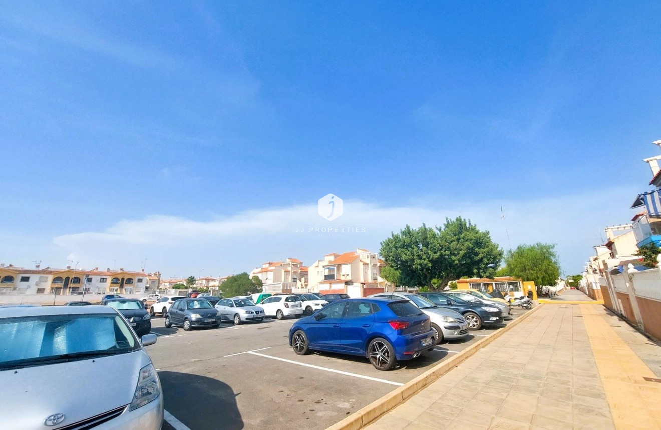 Tweedehands - Bungalow -
Orihuela Costa - Costa Blanca