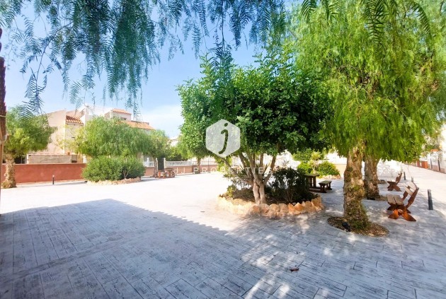 Tweedehands - Bungalow -
Orihuela Costa - Costa Blanca