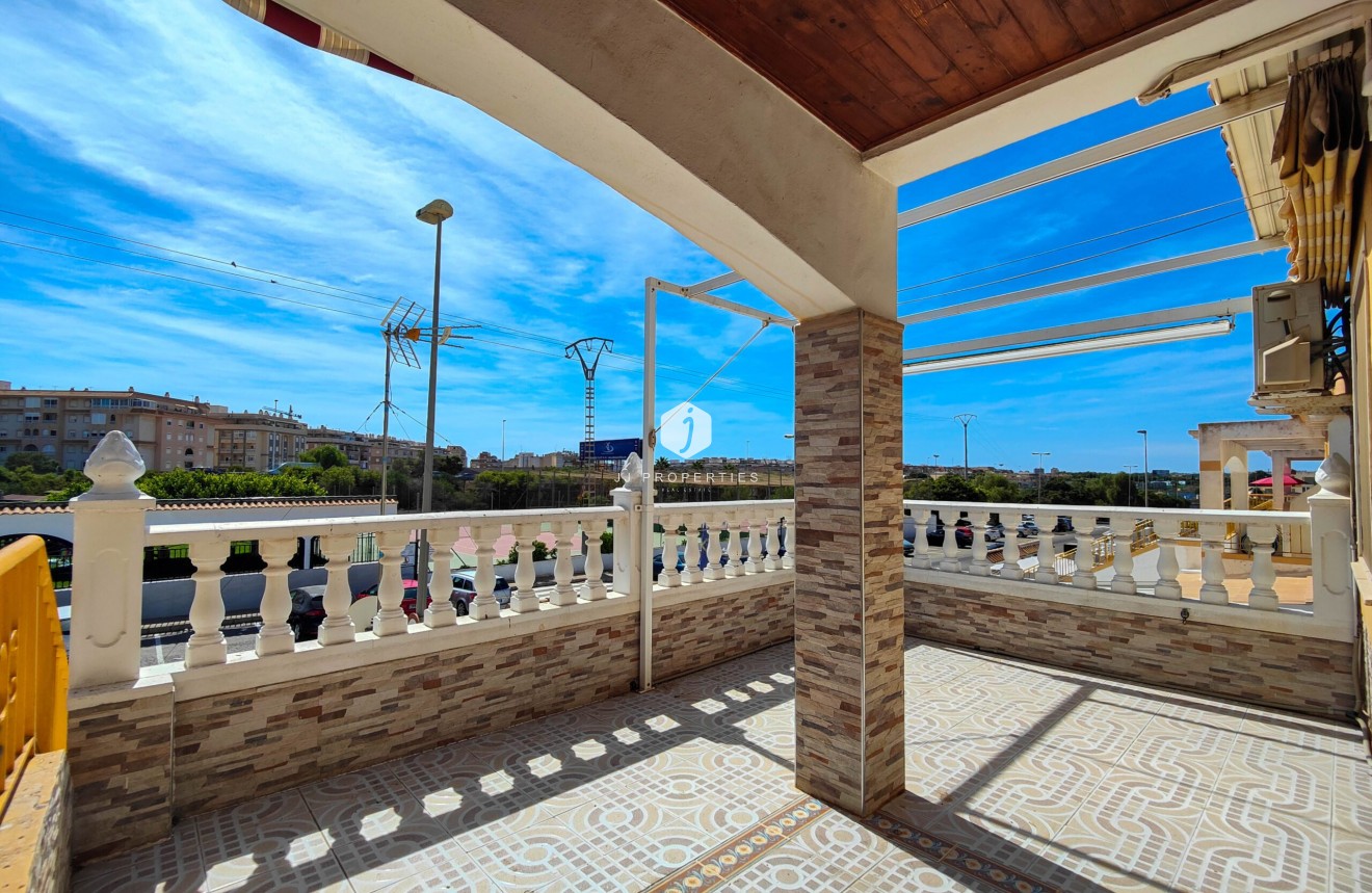 Tweedehands - Bungalow -
Torrevieja - Costa Blanca