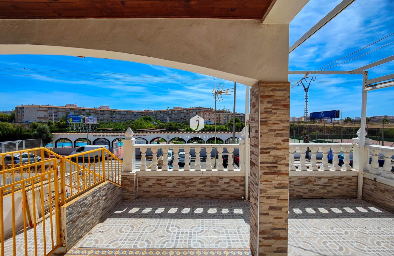 Tweedehands - Bungalow -
Torrevieja - Costa Blanca