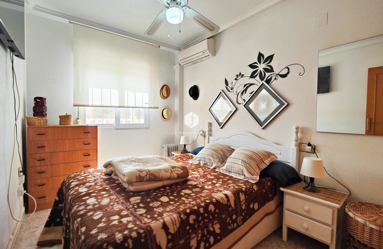 Tweedehands - Bungalow -
Torrevieja - Costa Blanca