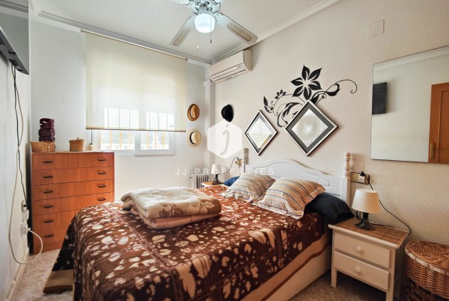 Tweedehands - Bungalow -
Torrevieja - Costa Blanca