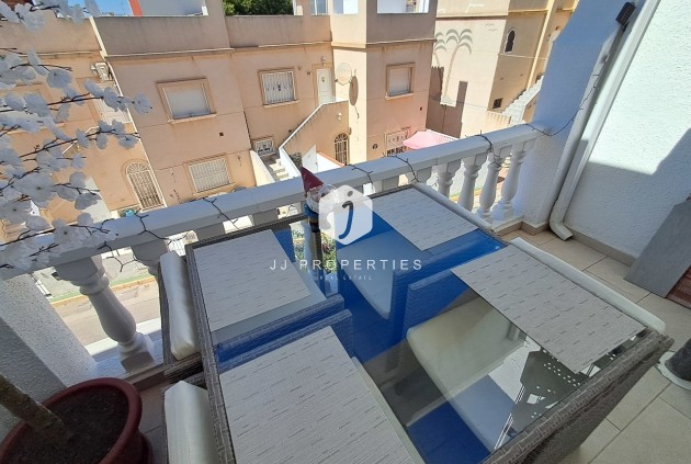 Z drugiej ręki - Daszek -
San Miguel de Salinas - Inland