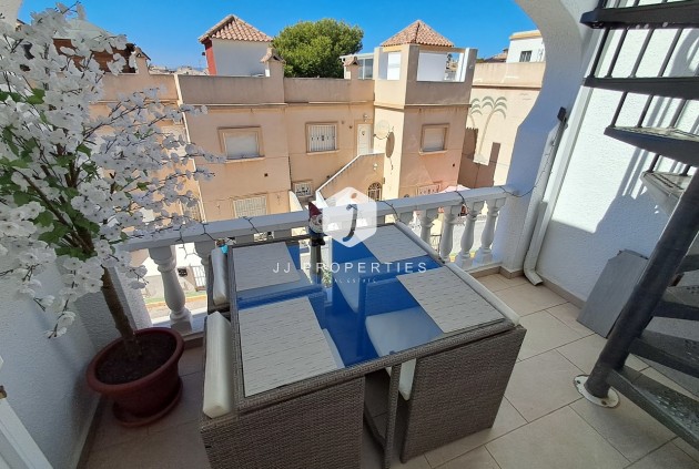 Z drugiej ręki - Daszek -
San Miguel de Salinas - Inland