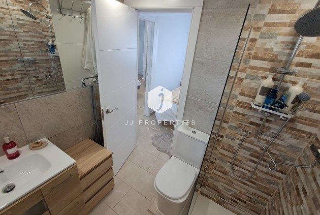 Z drugiej ręki - Daszek -
San Miguel de Salinas - Inland