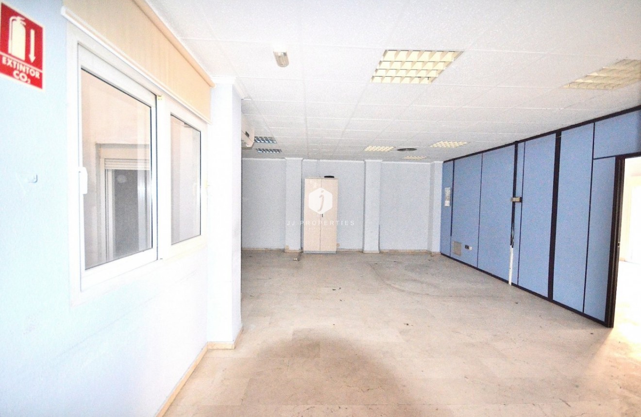 Tweedehands - Appartement / flat -
Torrevieja - Centro