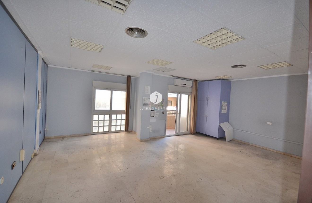 Tweedehands - Appartement / flat -
Torrevieja - Centro