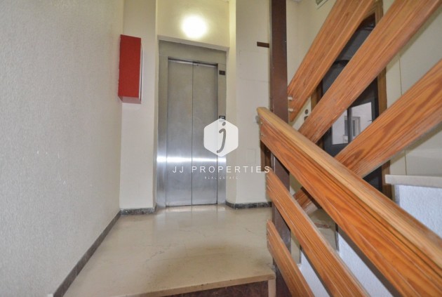 Tweedehands - Appartement / flat -
Torrevieja - Centro