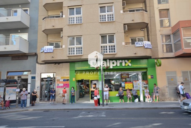 Tweedehands - Appartement / flat -
Torrevieja - Centro