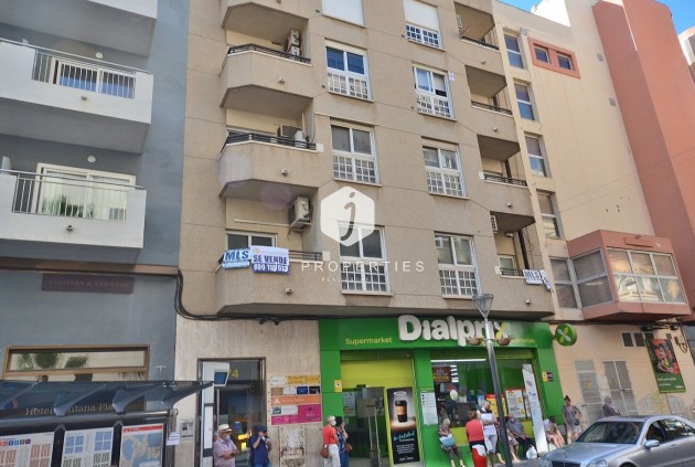 Tweedehands - Appartement / flat -
Torrevieja - Centro