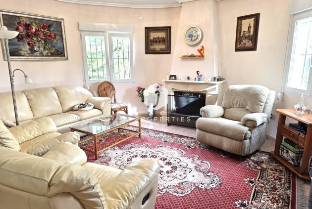 Resale - Villa -
Orihuela Costa - Playa Flamenca